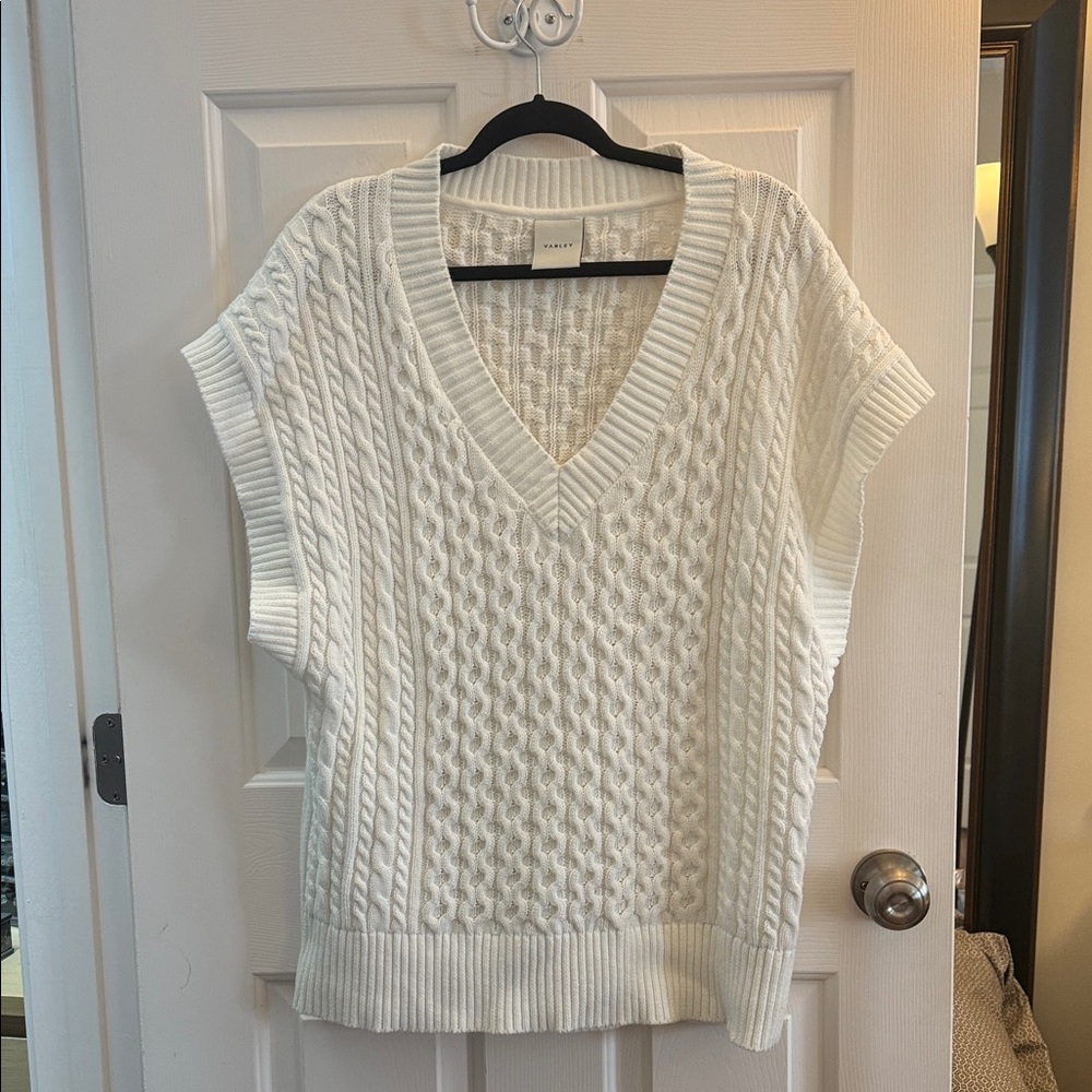 Varley Cream V-Neck Cable Knit Sweater